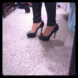 ALDO Peep toe black stiletto size 8