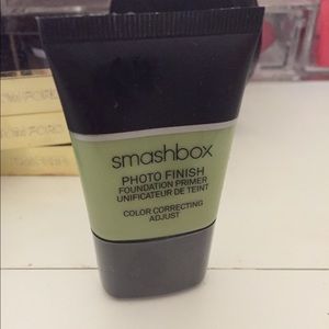 Smashbox face primer color adjusting