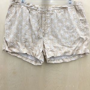 Super cute tan tie-waist shorts!