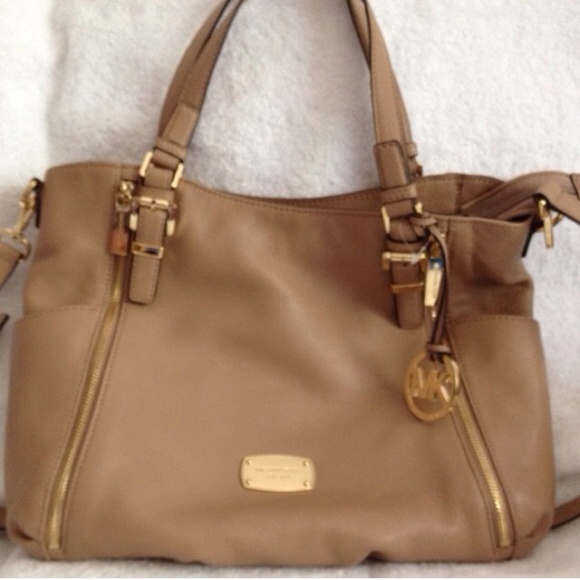 Mk essex shoulder tote leather DK khaki