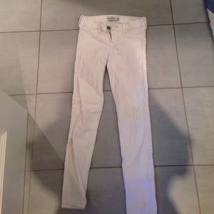 White Abercrombie kids jeans/slim size 14