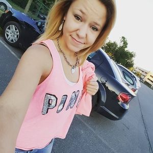 Meet your Posher, Alyssa