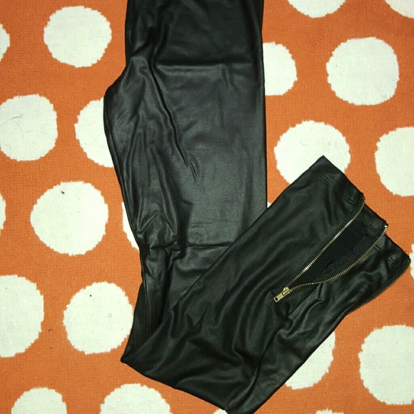 Faux leather leggings