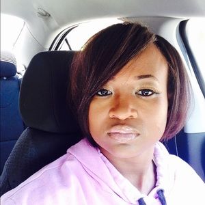 Meet your Posher, Jeniece