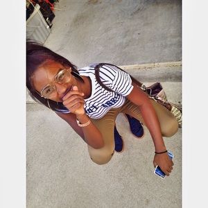 Meet your Posher, Trahzae