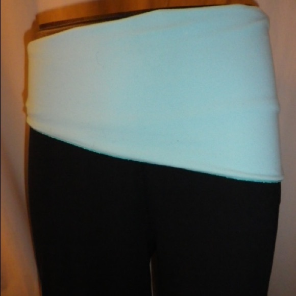 Lululemon Black Wide-legged Pants - Picture 1 of 2