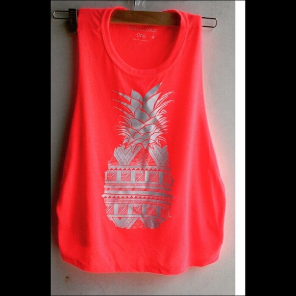 CUTE PINEAPPLE CROP TOP