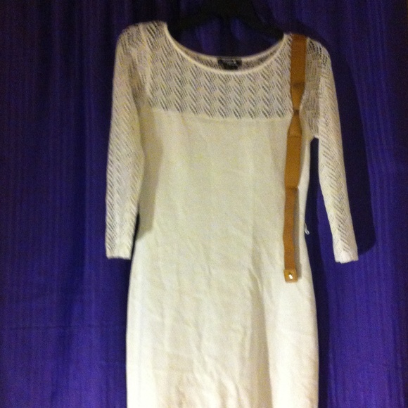 Snow white dress with belt included!! - Picture 3 of 3