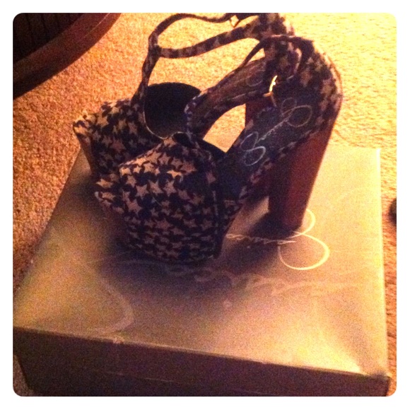 Jessica Simpson platform heels