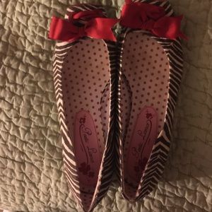 BROWN AND WHITE ZEBRA FLATS by POETIC LICENSE