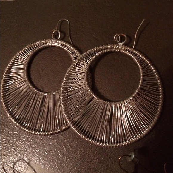 3 pair earrings - Picture 4 of 4