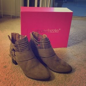 Tan suede Brand new Shoedazzle booties