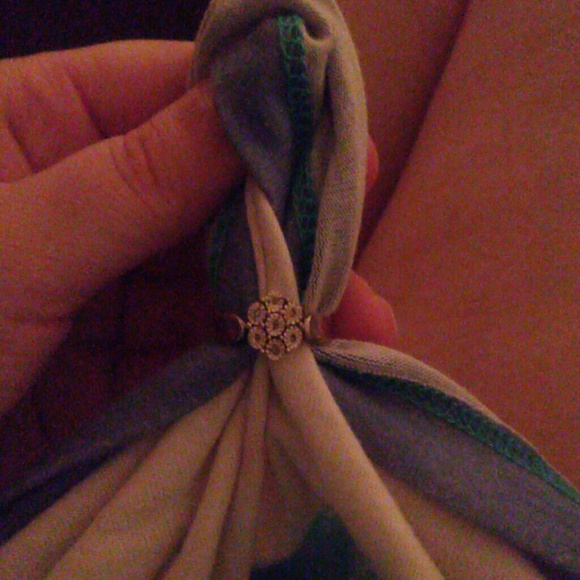 Silver flower ring - Picture 3 of 3