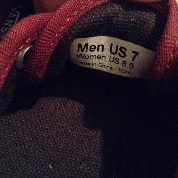 Vans - Picture 2 of 4