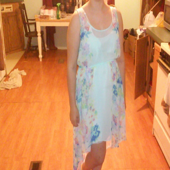 Dress - Picture 2 of 2