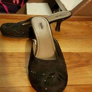 Mossimo, slight heel slip on dress shoes