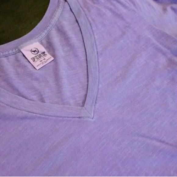 VS PINK V-neck