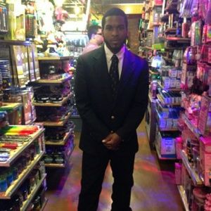 Meet your Posher, Deangelo