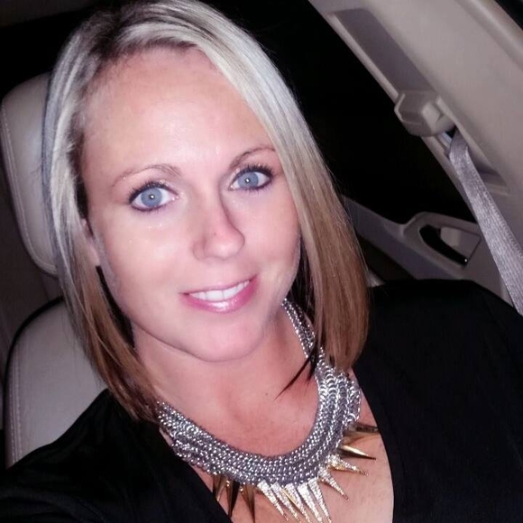 Meet your Posher, Rebecca