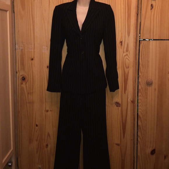 Suit - Picture 2 of 3