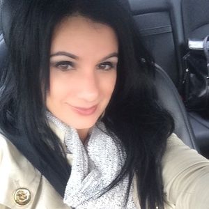 Meet your Posher, Ofelia