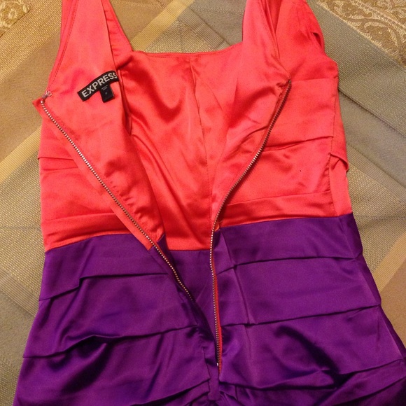 Colorblock Dress - Picture 2 of 3