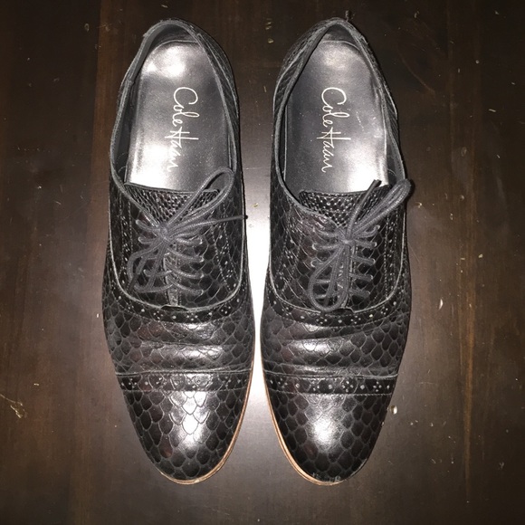 Black lace ups