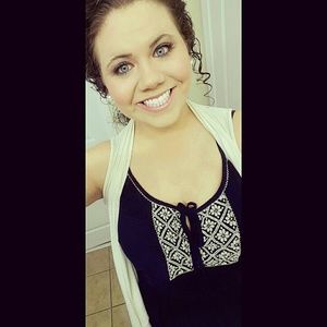 Meet your Posher, Taylor