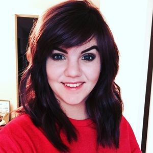 Meet your Posher, Kelli