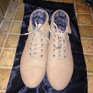 Light brown low tops