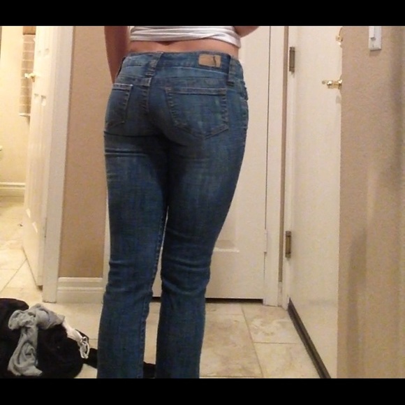 Jeans - Picture 2 of 2