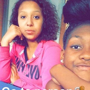 Meet your Posher, Aja