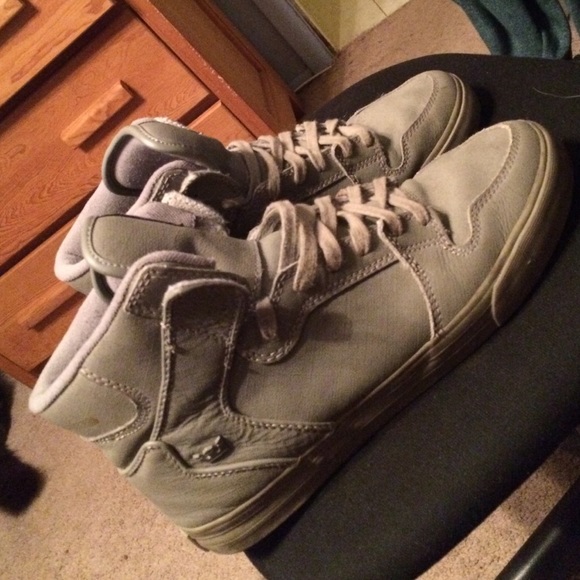 Supras