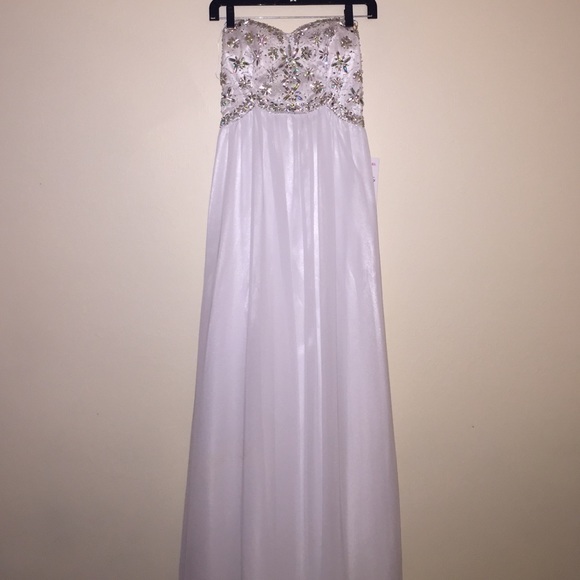 White Prom Dress - Picture 1 of 2