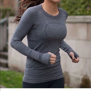 Lululemon Gray Run Swiftly - EUC size 4 - no snags