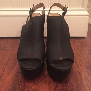 Steve Madden Chunky Black Heels