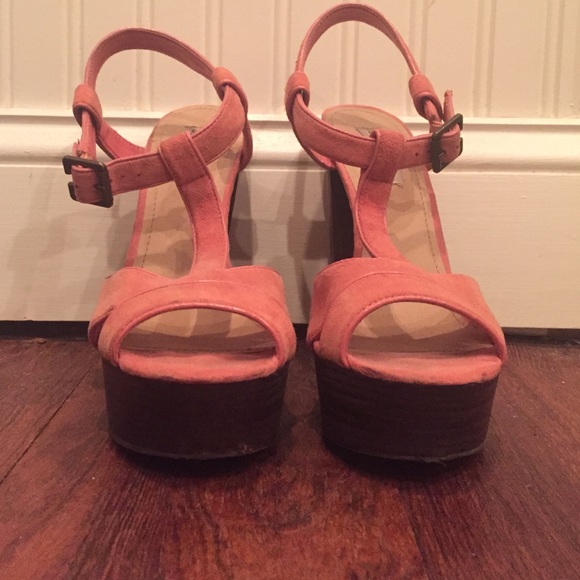 Steve Madden Strappy "Goldenn" Heel - Picture 2 of 3