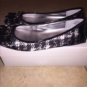 Anne Klein flats