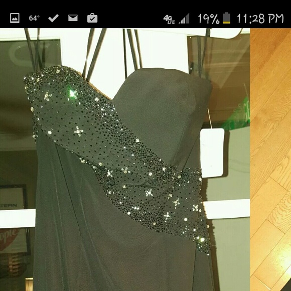 LANDA Formal - Picture 4 of 4