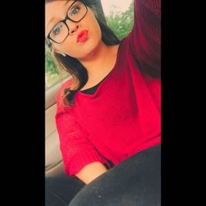 Meet your Posher, Alexandra