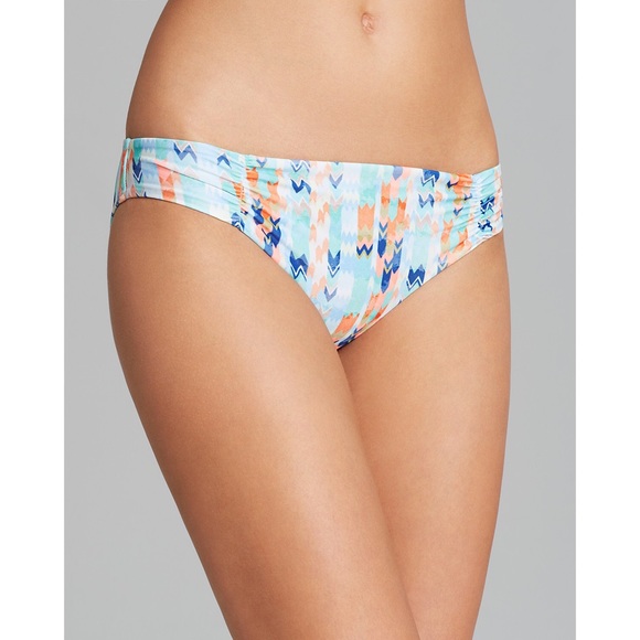 Monique Arrows bottom