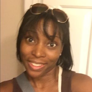 Meet your Posher, Monica