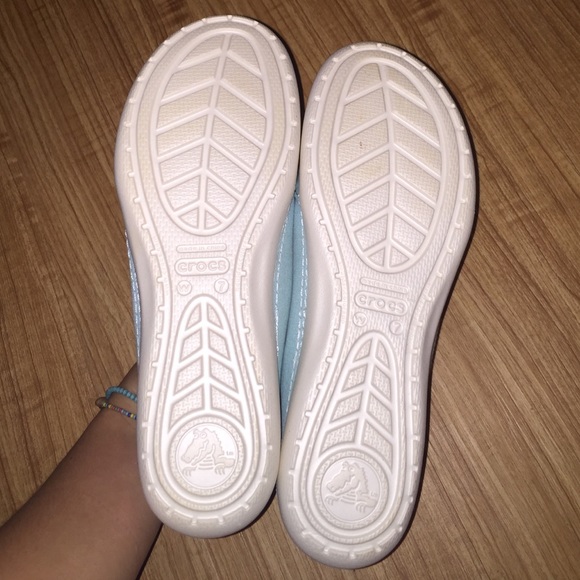 Croc flats - Picture 2 of 3