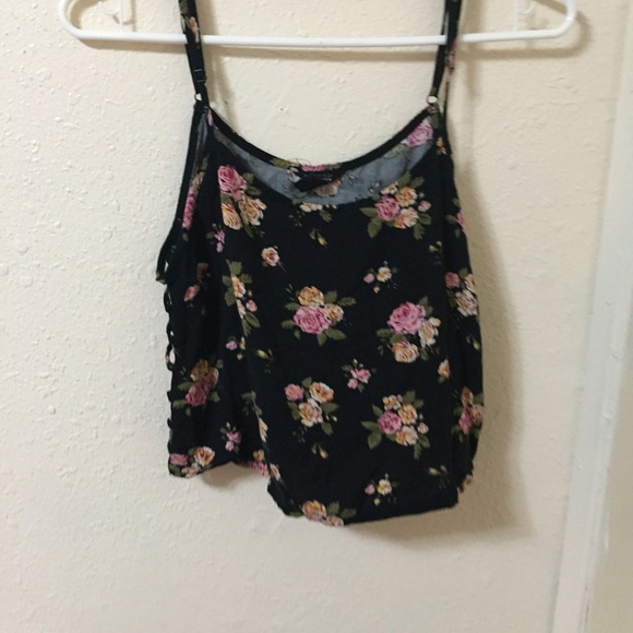 F21 black floral crop top - side cutout (nvr worn)