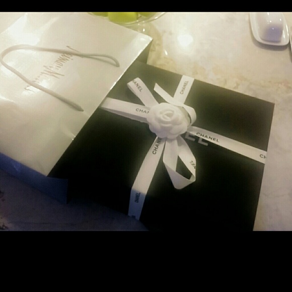 Just sharing my new purchase - Picture 2 of 2