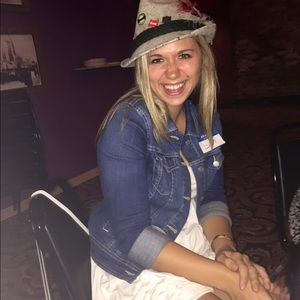 Meet your Posher, Samantha