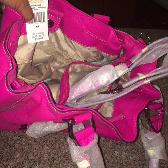 Tote - Picture 2 of 3