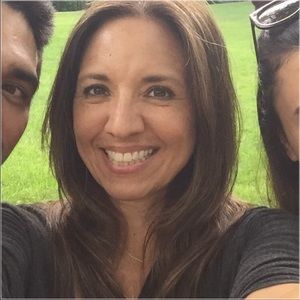 Meet your Posher, Vivian