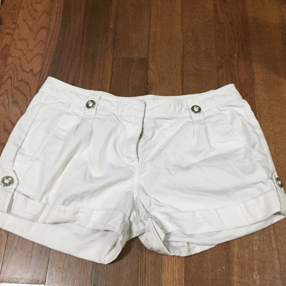 White shorts; very cute