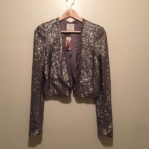 Super fitted and sequin blazer!! NEW!!